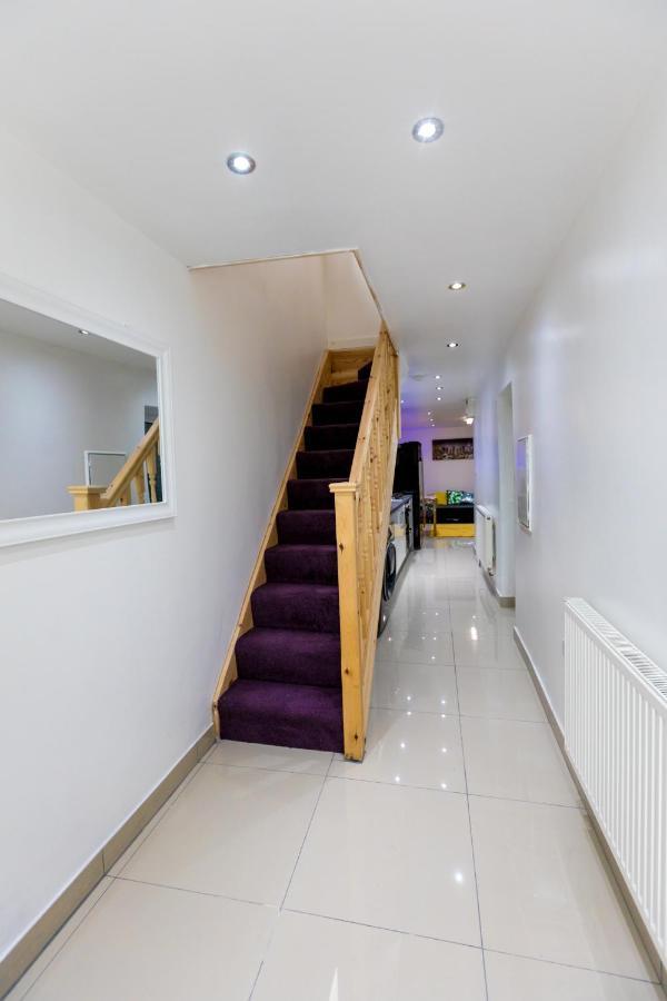 Comfortable Stays - Shirley, Solihull Eksteriør bilde