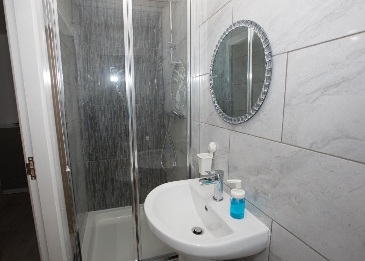 Comfortable Stays - Shirley, Solihull Eksteriør bilde